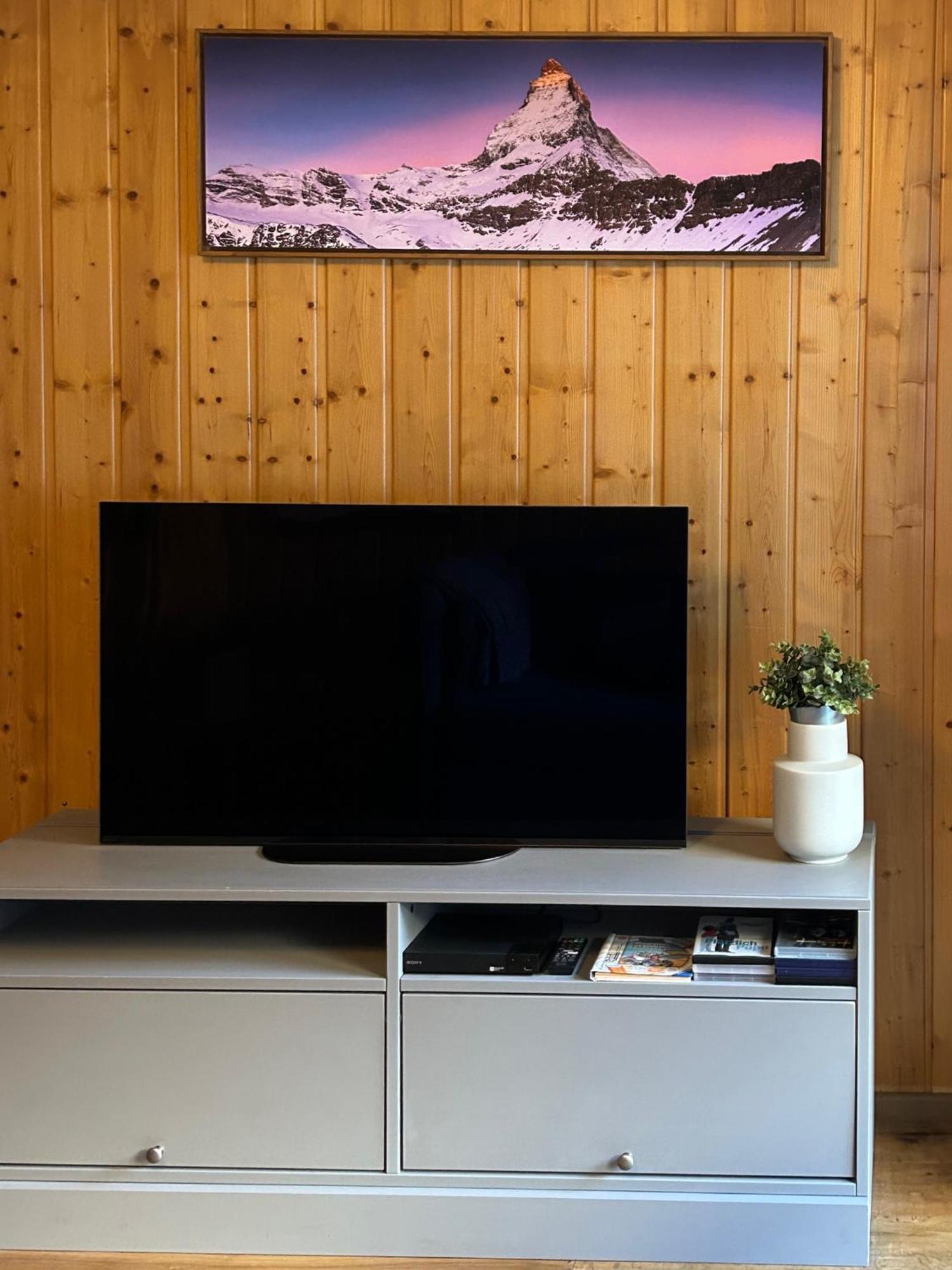 Beautiful Apartment In Zermatt With A Breathtaking View Of The Matterhorn Εξωτερικό φωτογραφία